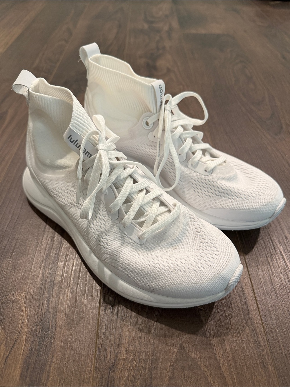 Lululemon Chargefeel Mid Workout Shoe - 6